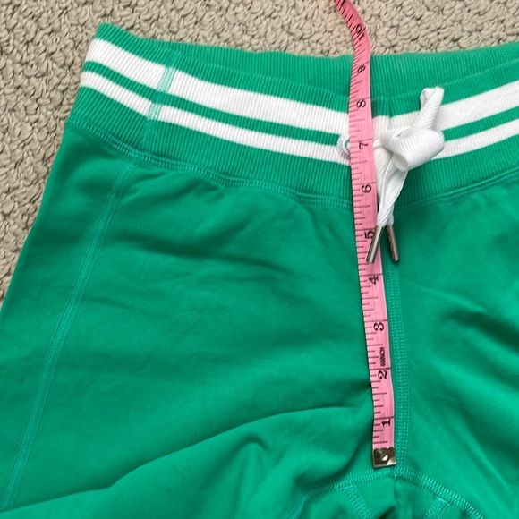 Lululemon Lulu Crops savage green/white 4 - Picture 11 of 12